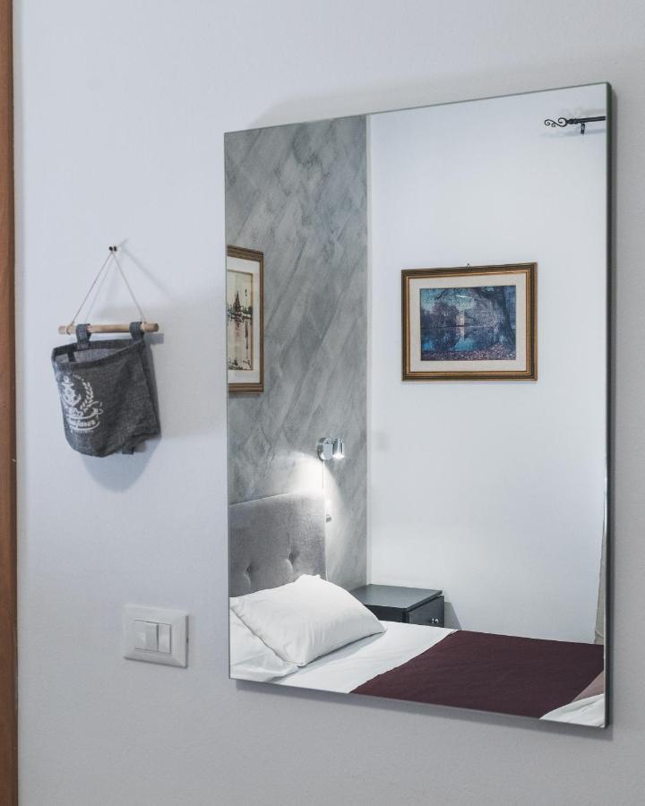 Bulldog Station With Private Wc, Ac, Tv Mestre