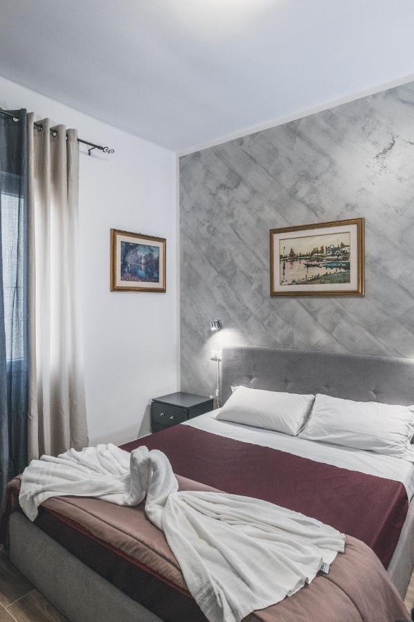 Bulldog Station With Private Wc, Ac, Tv * Mestre